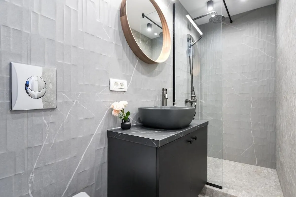Appartamento Superb River Views 2Br Flat - Top Location Bucarest