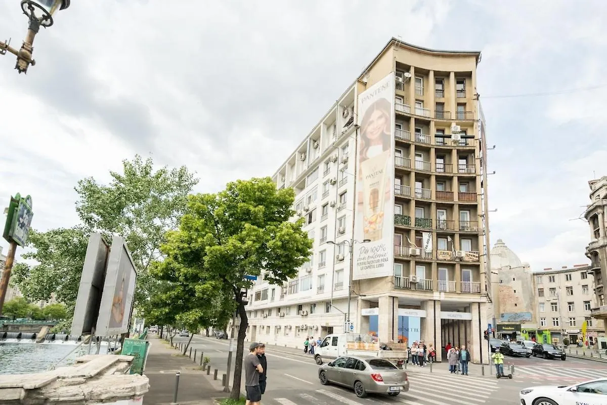 Superb River Views 2Br Flat - Top Location Bucarest Appartamento