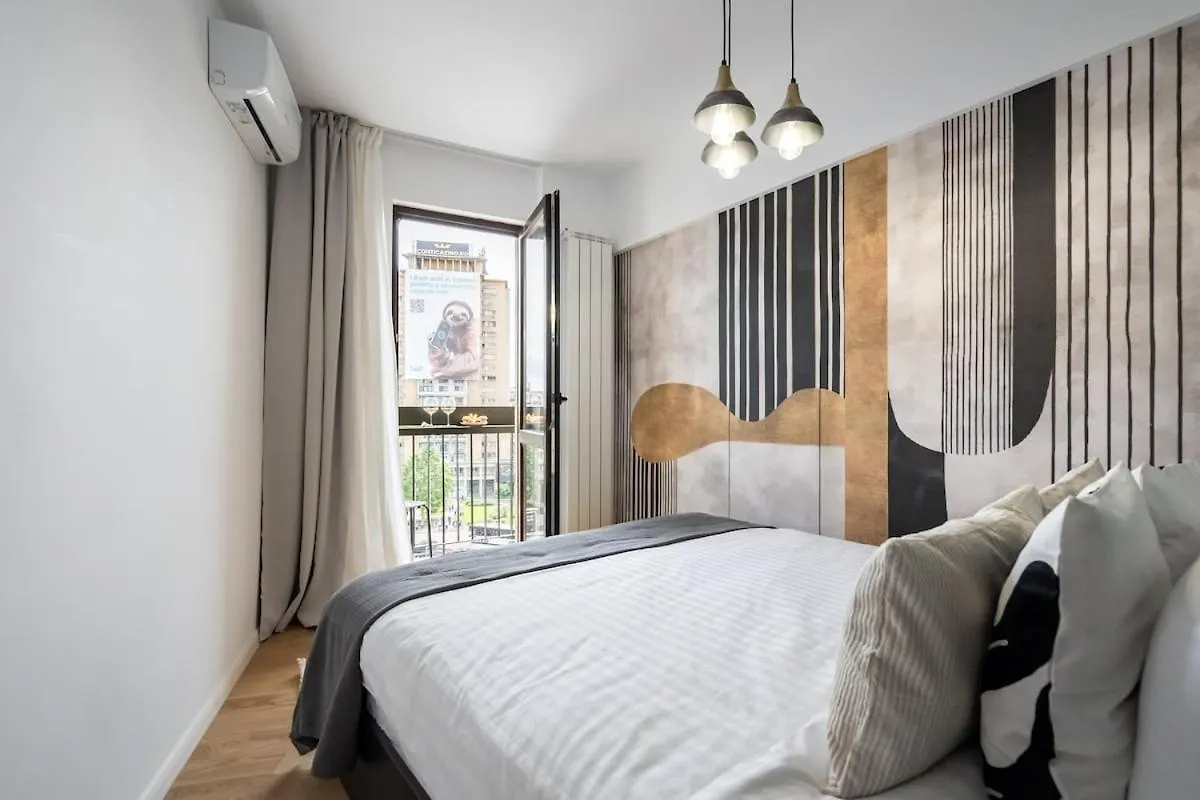 Appartamento Superb River Views 2Br Flat - Top Location Bucarest