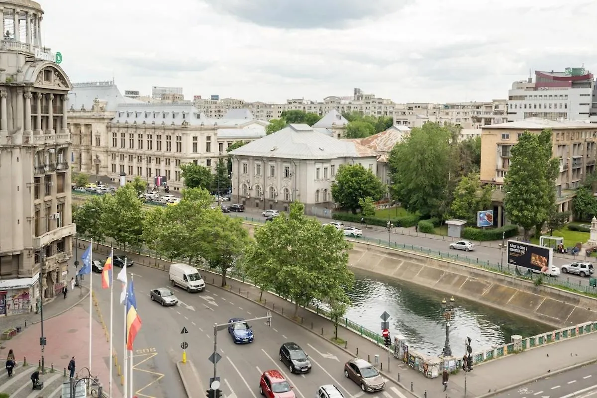 Appartamento Superb River Views 2Br Flat - Top Location Bucarest