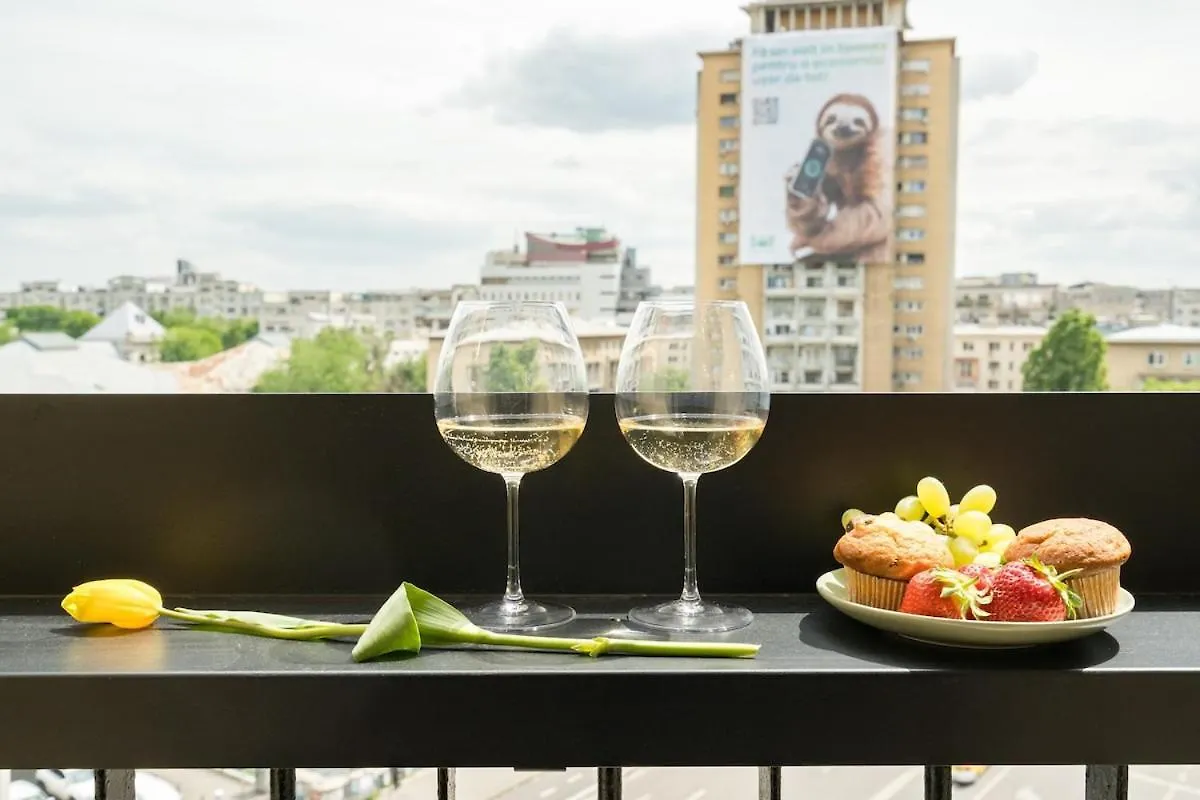 Superb River Views 2Br Flat - Top Location Bucarest 0*,
